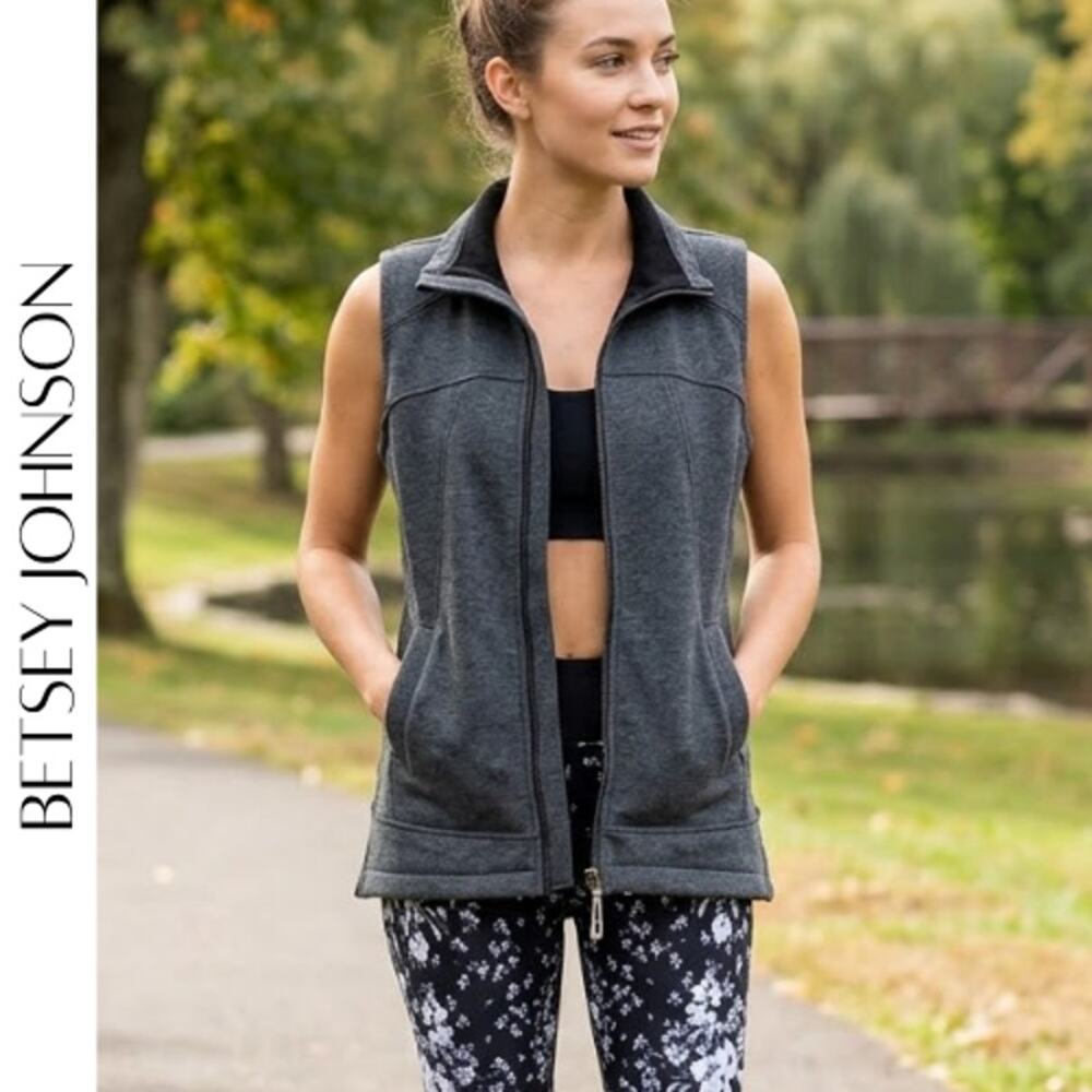 Betsey Johnson Performance Gray Zip Vest Small Athleisure